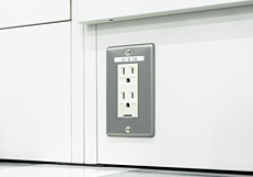 バッテリー充電もできるAC電源